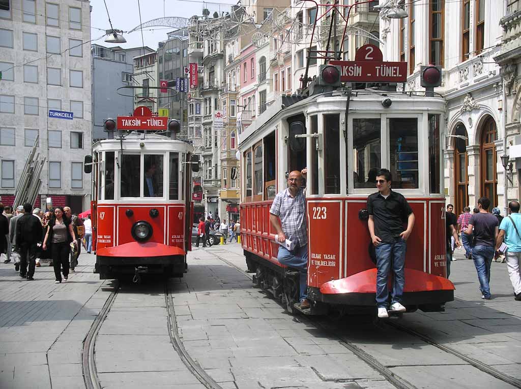 Galatasaray Tram Istanbul Historique et mythique ! Voyage Turquie